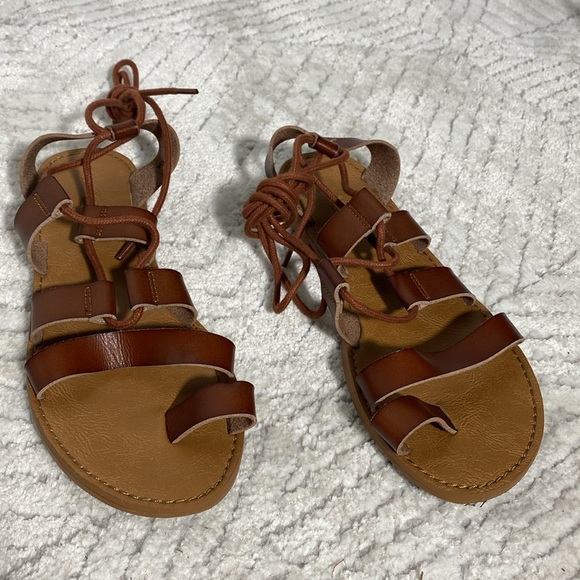 Universal Threads Paige Lace Up Brown Cognac Leather Gladiator Sandals Size 8 - Picture 2 of 7
